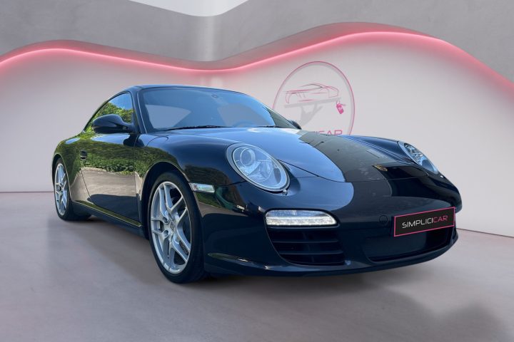 PORSCHE 911 COUPÉ